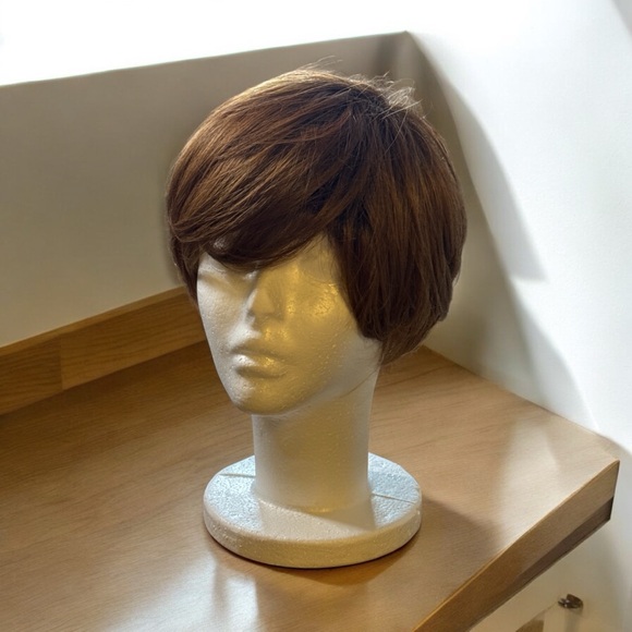 Luxhair Wow Wig, Auburn, Adjustable, Keralon Styleable Synthetic Fiber - Picture 4 of 9